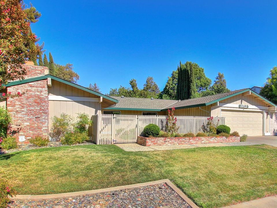 1st image of 2812 Corona Dr