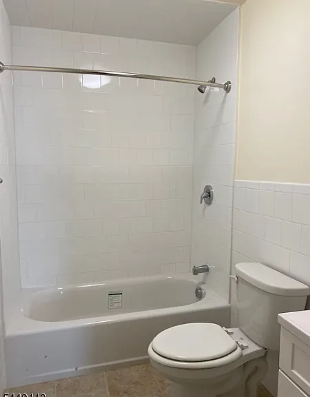 192 Market St #6B — Photo 4