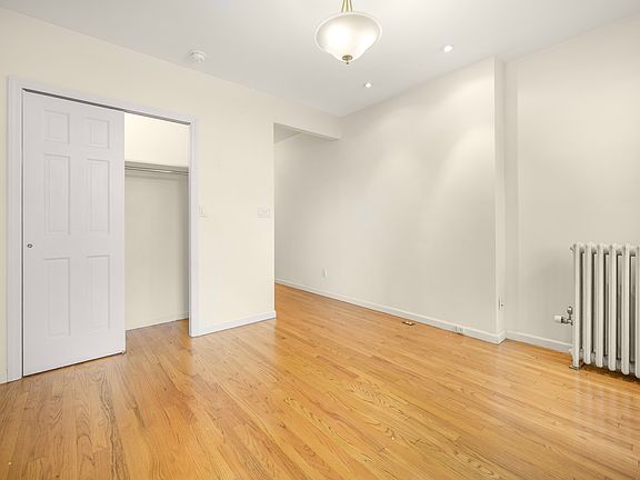 2nd image of 325 E 88th St APT 15