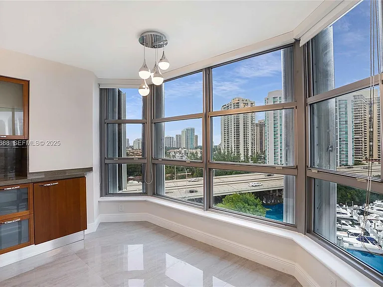 3500 Mystic Pointe Dr #1206 — Photo 36