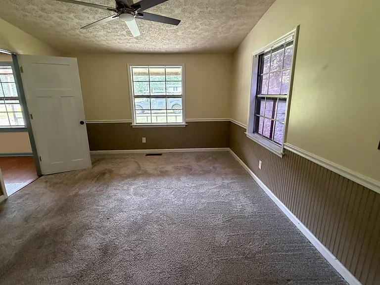200 W Teamon Cir — Photo 19