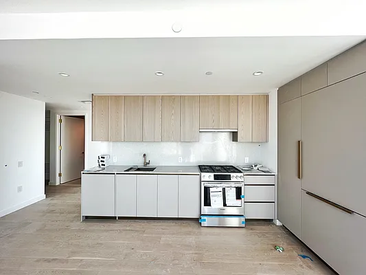 Rented by YouYork Management LLC | media 14