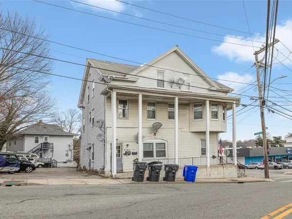 802 Main St, West Warwick, RI 02893