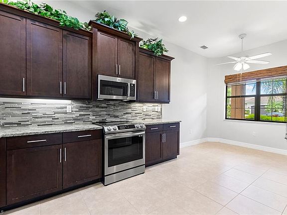 5th image of 3550 Beaufort CT