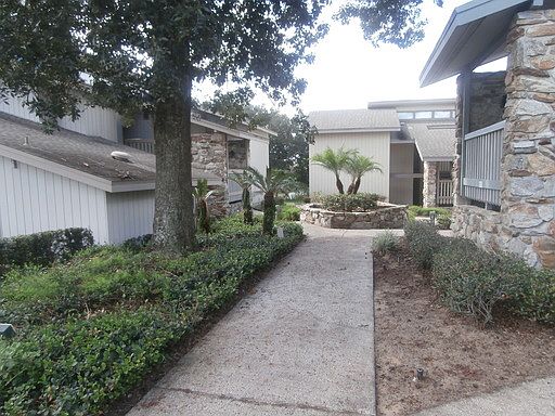 2nd image of 2036 Corner Lk