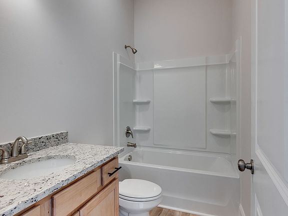 5th image of 974 Hunters Ln Lot 19