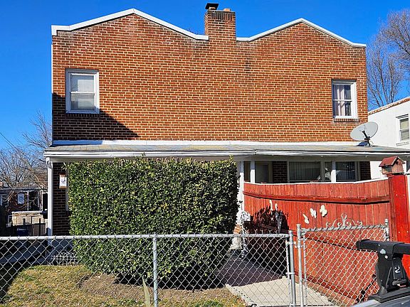 2nd image of 1824 Briggs St