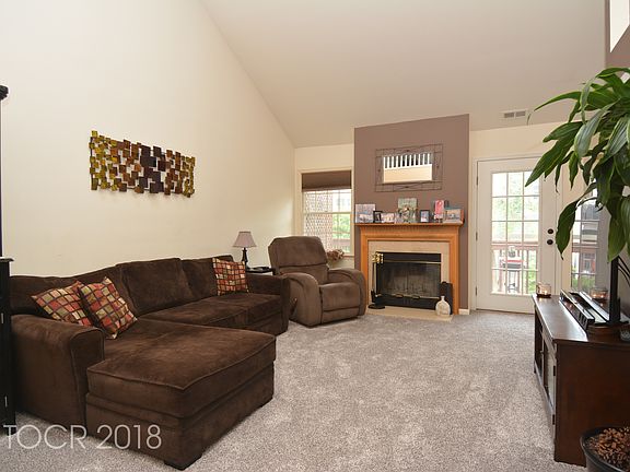 4th image of 614 Fairfax Dr