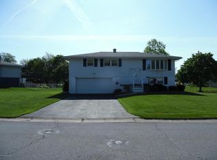 351 Greenpond Rd, Shavertown, PA 18708