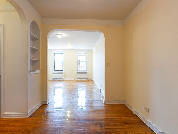 4th image of 47-20 42nd St #6A