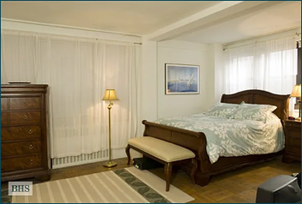 Rented by Brown Harris Stevens | media 38