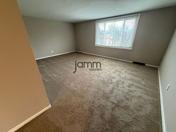 4th image of 1405 Sheffield Rd