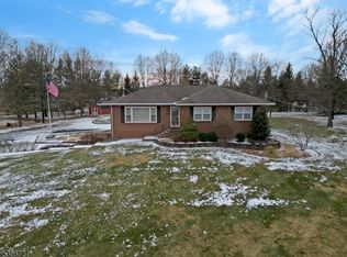 211 Reaville Rd, Raritan Twp., NJ 08822