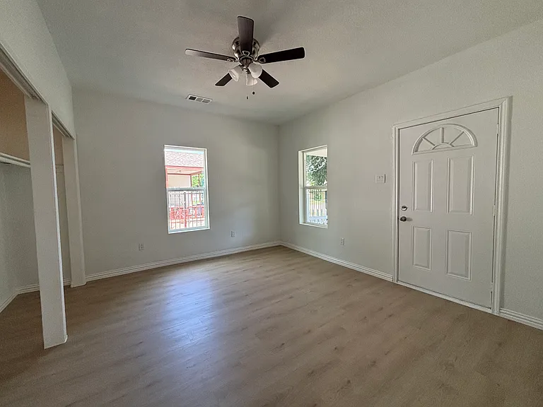 1815 Leath St — Photo 16