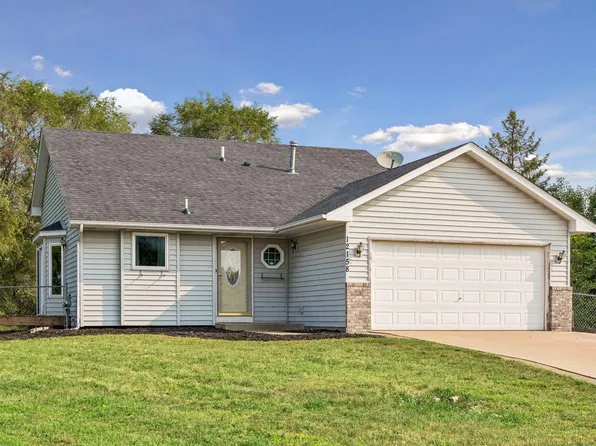 12158 Tulip St NW, Coon Rapids, MN 55433