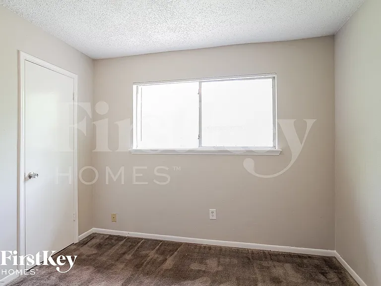 6426 New World Dr — Photo 12