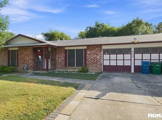 8346 Shoal Creek Dr, San Antonio, TX 78251