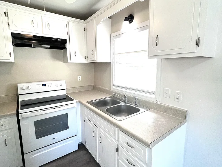 312 Beech St #1 — Photo 6