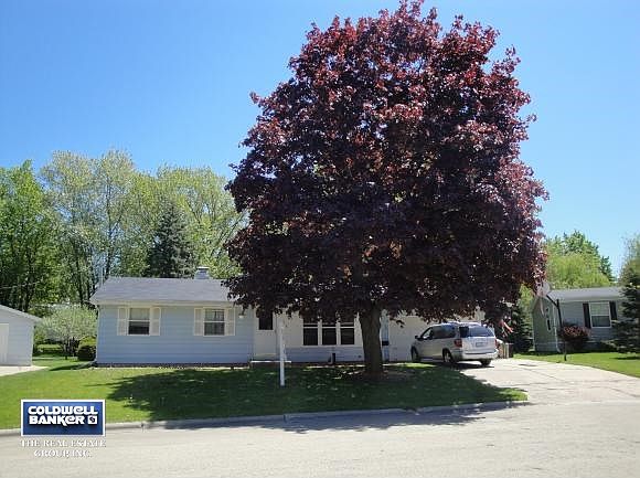 WELCOME HOME TO AWESOME