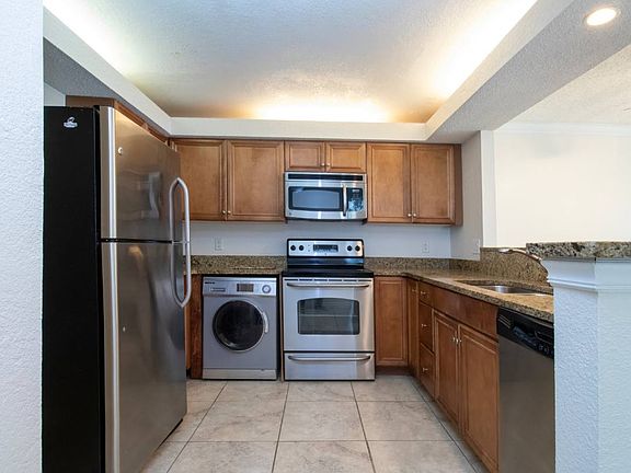 4th image of 2700 Coconut Bay Ln #427