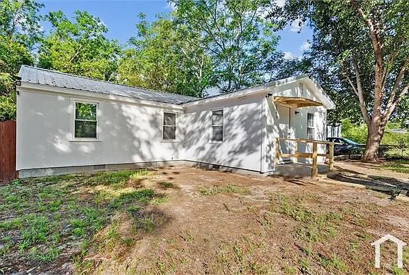5745 Holland St — Photo 22