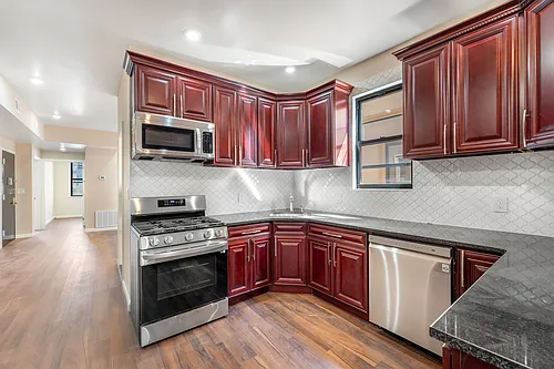 120 Paine Ave #1R Photo 1