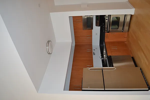 Rented by Tabak Real Estate | media 16
