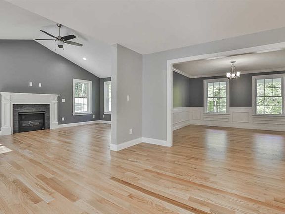 2nd image of 9 Marjorie Dr #J-16-6