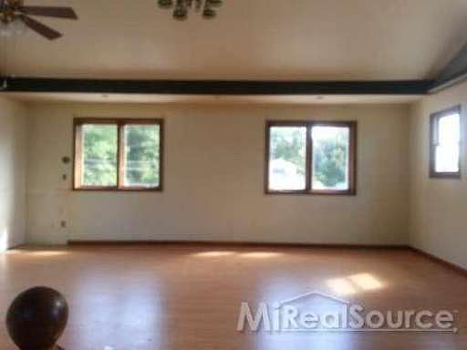 2nd image of 9213 Phelps Rd