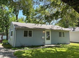 1502 N Division Ave, Urbana, IL 61801