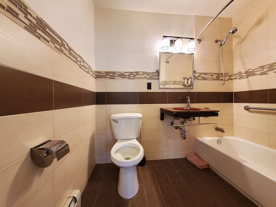 2902 Newtown Ave Astoria NY Zillow