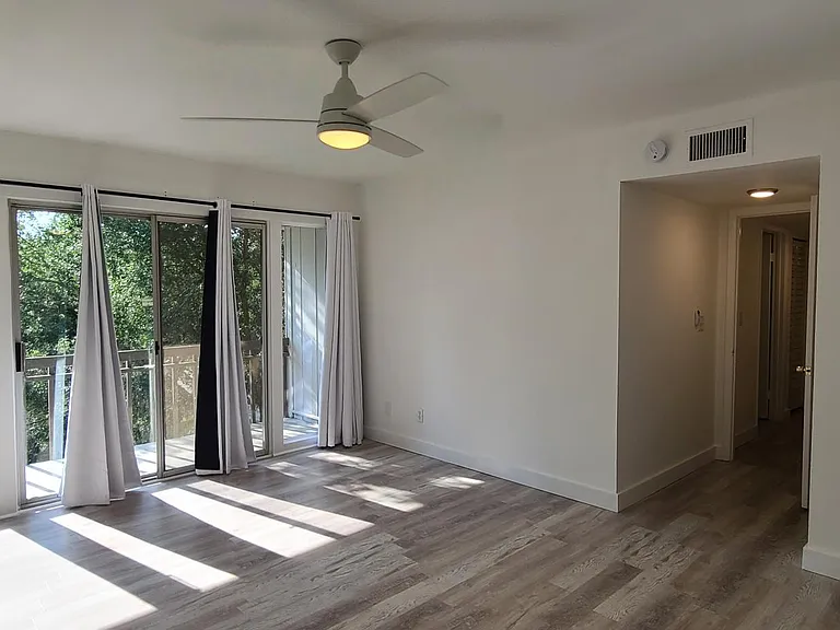 6519 W Newberry Rd #1014 — Photo 16