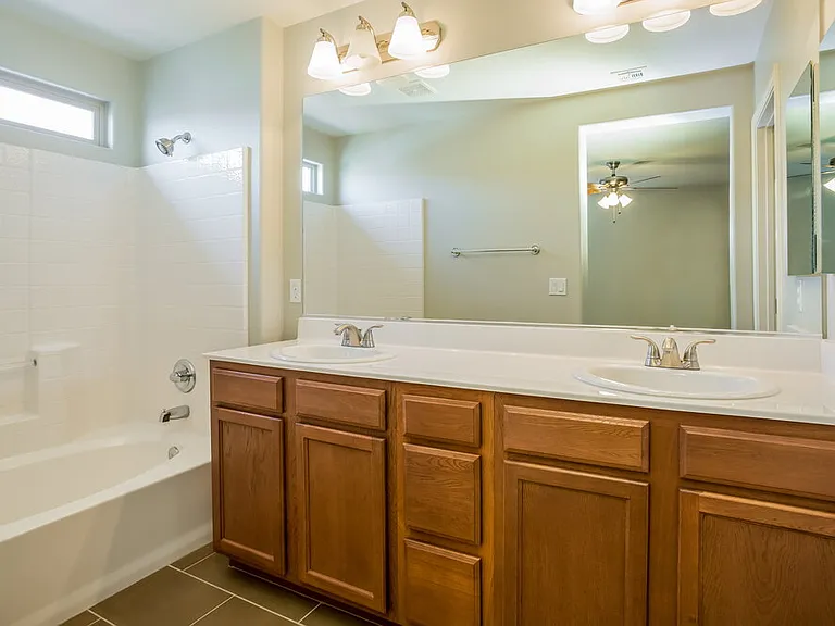 1409 Arc Dome Ave — Photo 9