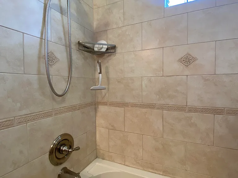 2168 W Eastwood Ave #1 — Photo 15