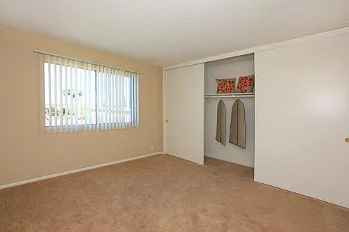 5025 E Pacific Coast Hwy — Photo 15