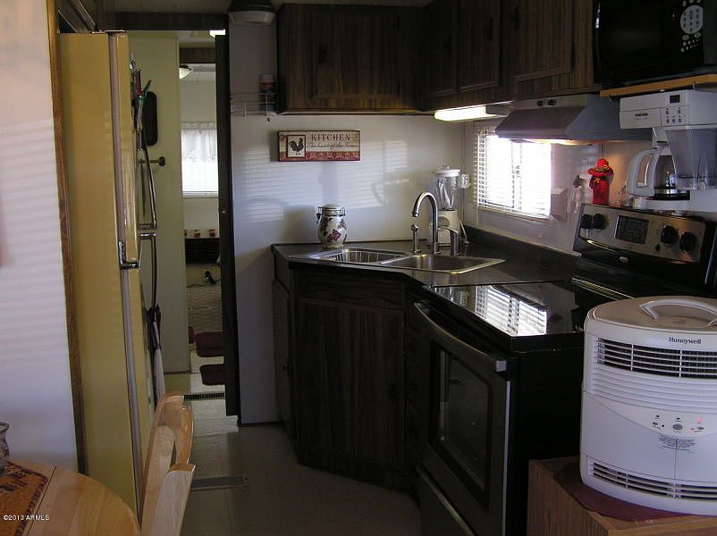 1st image of 424 E Ocotillo Dr