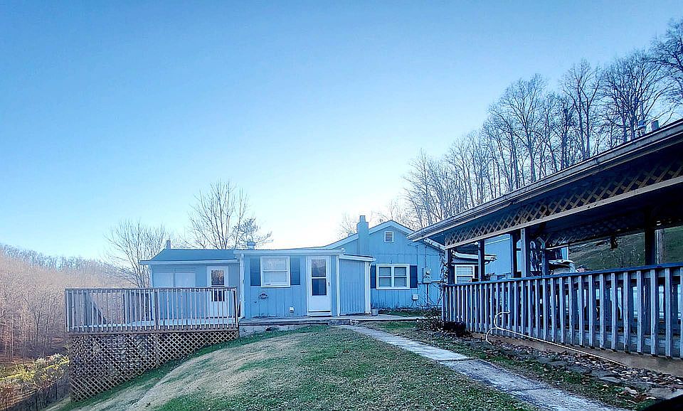 1st image of 202 Dean Hollow Ln