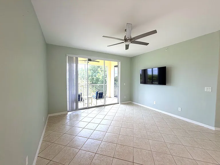 4013 Palm Tree Blvd #301 — Photo 19