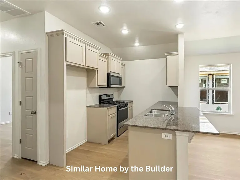 1312 SW New York Ave #A — Photo 3