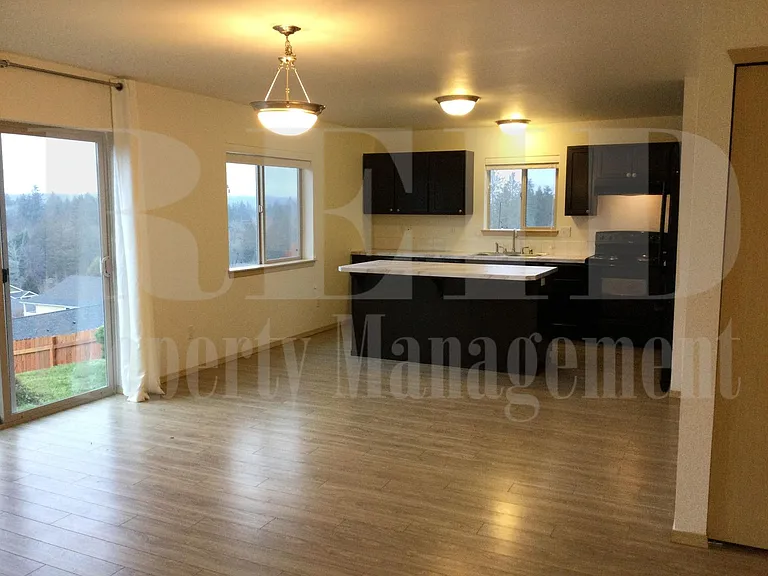 20199 Hogue Pl NE — Photo 12