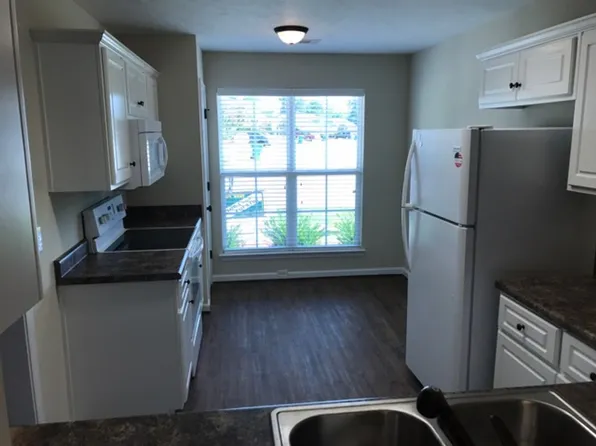 163 Yucca Ct, Greenwood, SC 29649