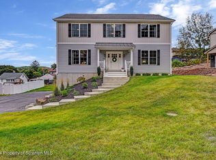 127 Morris Ave, Clarks Summit, PA 18411