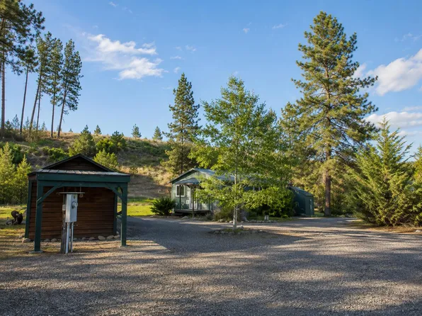 13 Little Joes Rd, Kettle Falls, WA 99141