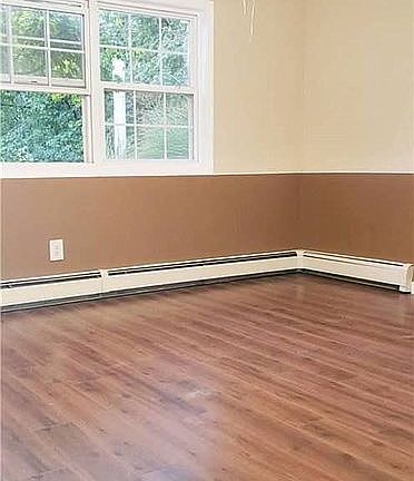 4th image of 151 Richmond Blvd