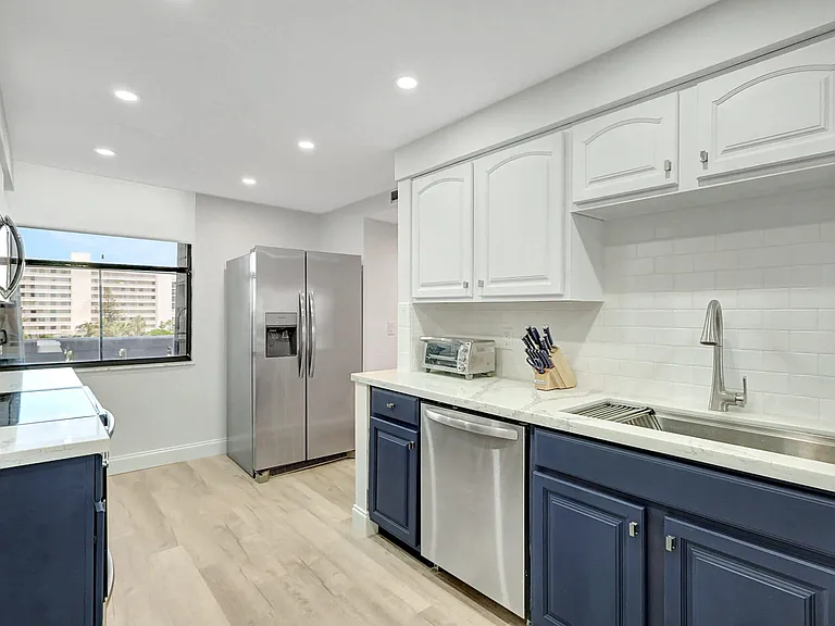 5061 North Cswy #A1A-5061-404 — Photo 22