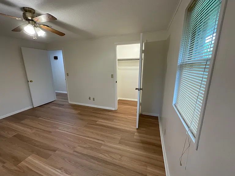 408 Cone St — Photo 21