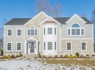 5 Spring Valley Dr, Florham Park, NJ 07932