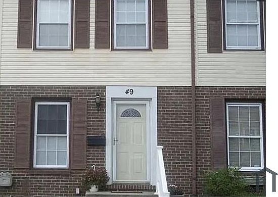 1st image of 49 Lerner Ct
