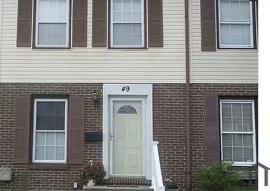 49 Lerner Ct