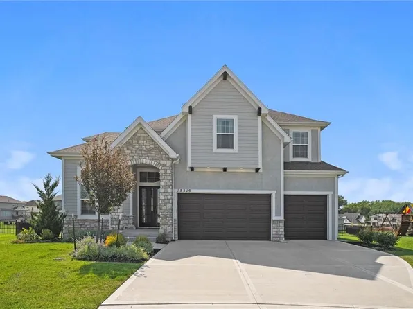 15319 W 171st Pl, Olathe, KS 66062